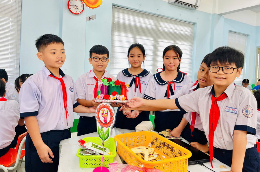 Bảo hiểm Xã hội TPHCM đề nghị các trường hoàn trả tiền BHYT đã thu của học sinh