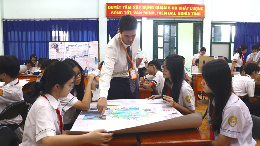 Tầm nhìn chiến lược và bước đột phá trong dạy học tiếng Anh tại TPHCM