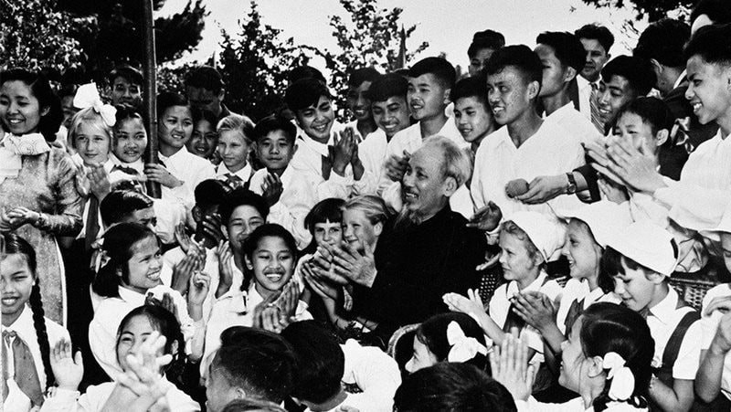 Chủ tịch Hồ Chí Minh người thầy vĩ đại của dân tộc Việt Nam