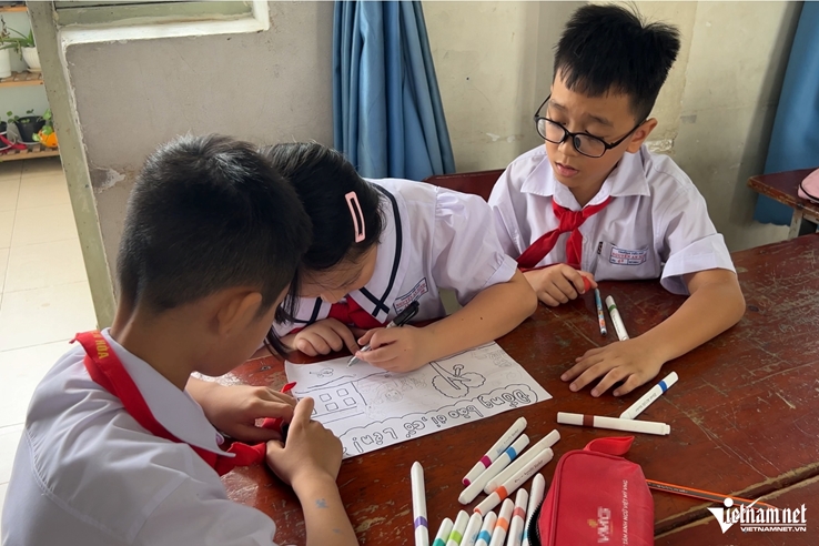 Học sinh ở Đồng Nai làm điều đặc biệt để 'tiếp sức' bà con vùng lũ