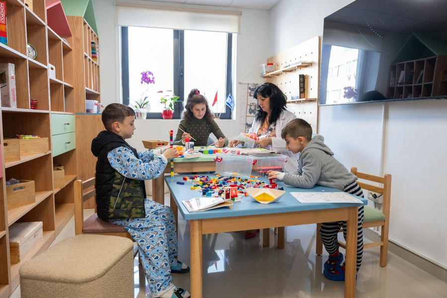 Giáo viên châu Âu dùng trí tuệ nhân tạo: Albania bất ngờ dẫn đầu