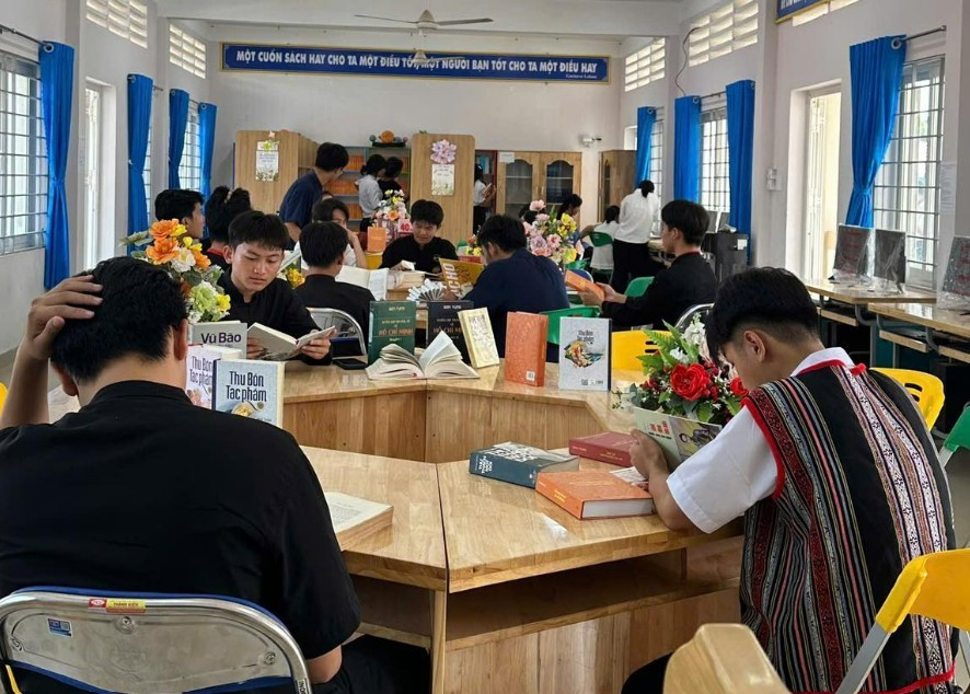 Khát vọng vươn tầm tri thức của những học sinh dân tộc thiểu số