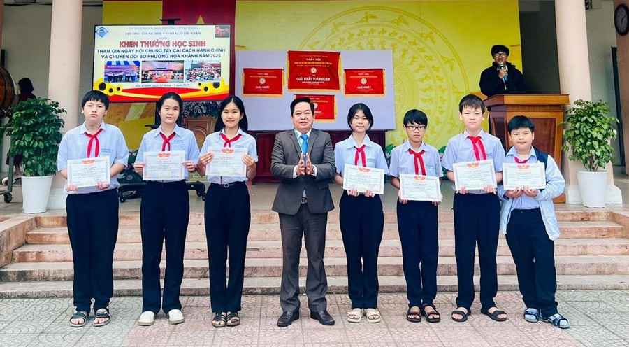 Linh hoạt cho trường học, tăng giám sát xã hội quản lý dạy thêm