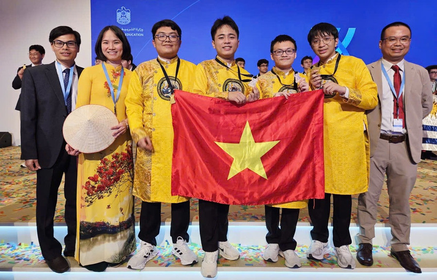 Vững vàng trí tuệ Việt trên đấu trường quốc tế
