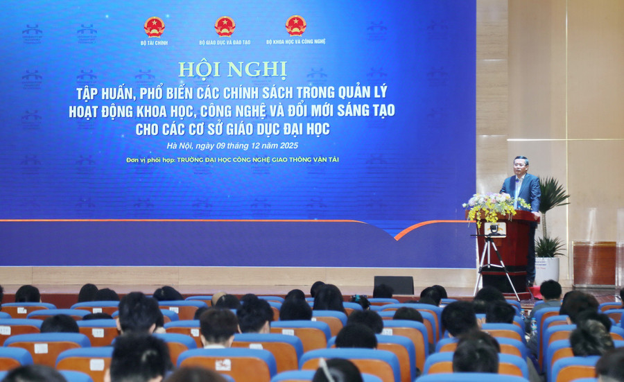 Phổ biến chính sách khoa học công nghệ cho các cơ sở giáo dục đại học