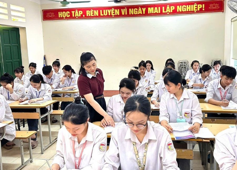 Phú Thọ đẩy mạnh chuyển đổi số trong kiểm định chất lượng giáo dục THPT