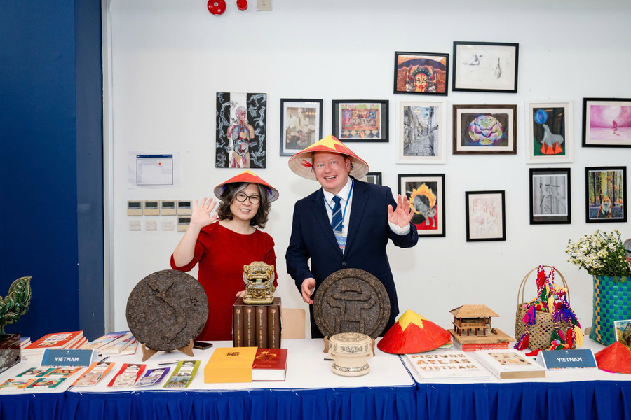 Người tiên phong đưa giáo dục Việt Nam ra tầm quốc tế