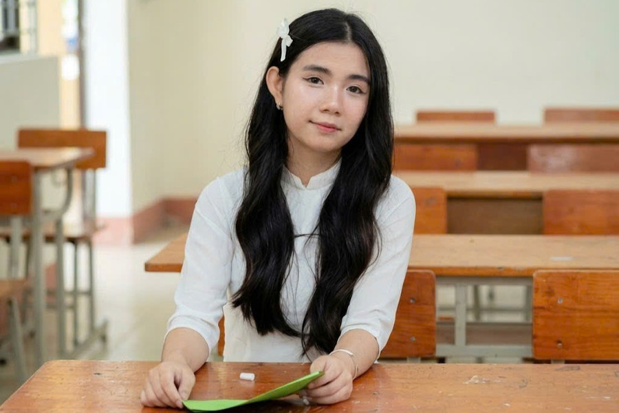 Cô học trò người Dao và cánh cửa tương lai mở ra từ nghị lực