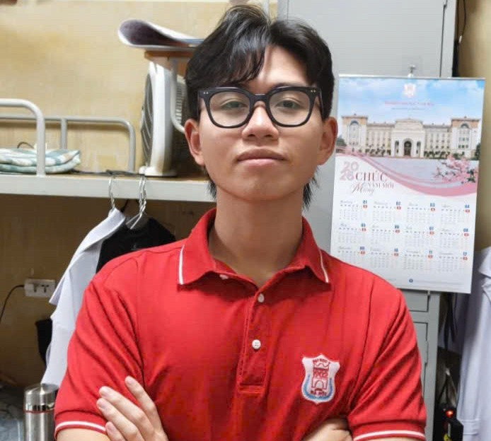 Hành trình chinh phục ước mơ làm bác sĩ của nam sinh người Nùng