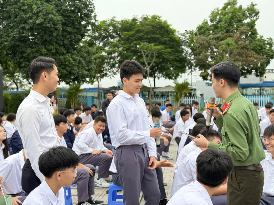  Ngành GD Phú Thọ nghiêm cấm đăng tải thông tin sai sự thật trên mạng xã hội 