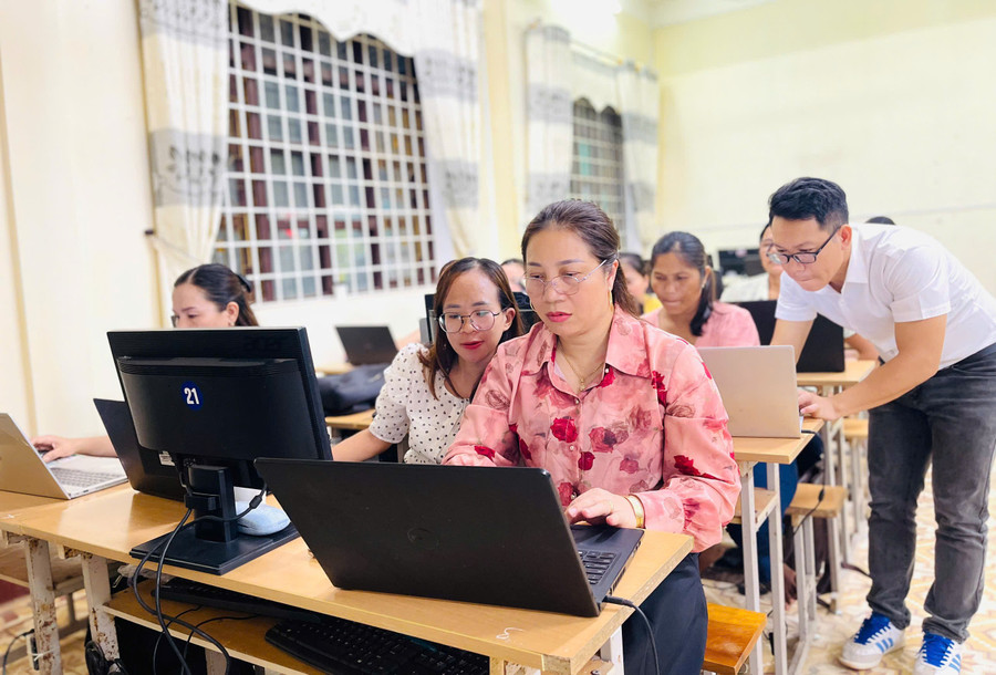 Ban hành quy định chế độ làm việc đối với giáo viên giáo dục thường xuyên