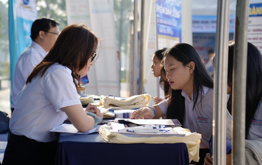  Phương thức xét tuyển tổng hợp: Đánh giá toàn diện thí sinh 