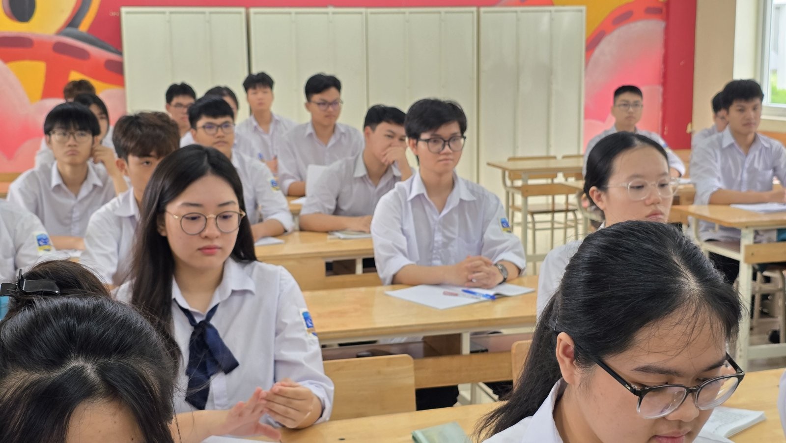 Hôm nay, có 1.208.968 thí sinh tham dự kỳ thi tốt nghiệp THPT 2026