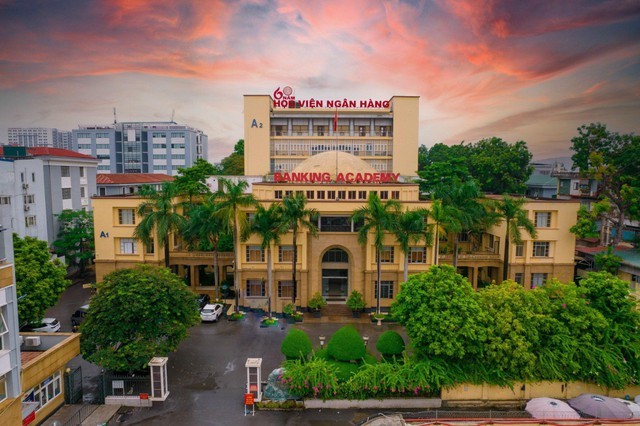 Muốn vào Học viện Ngân hàng cần đạt bao nhiêu điểm?