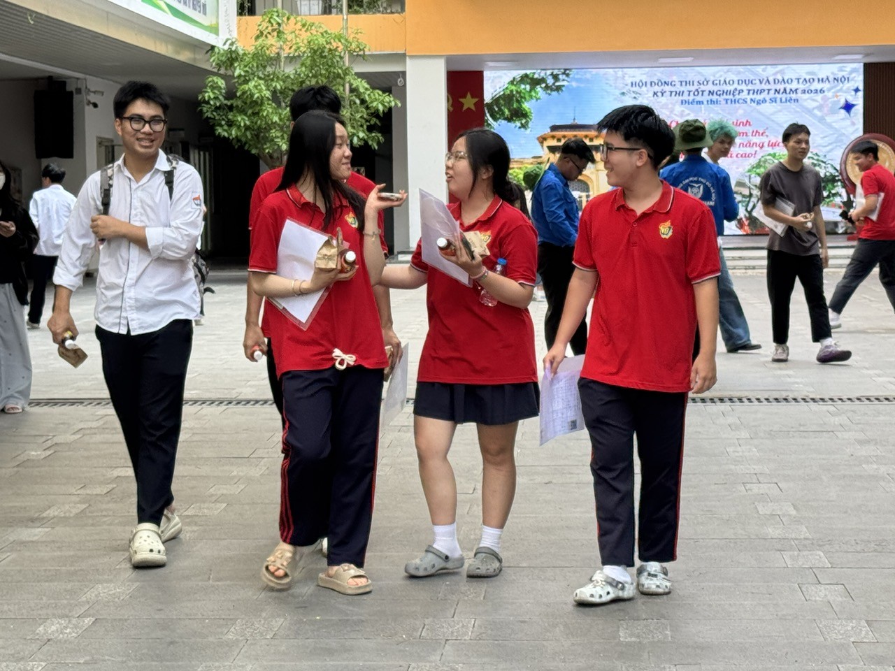 Bộ GD&ĐT thông tin tiến độ chấm thi tốt nghiệp THPT 2026