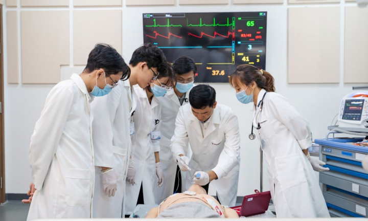 Đề xuất cải tổ đào tạo bác sĩ nội trú: Bỏ giới hạn tuổi, tăng quyền chủ động cho các trường