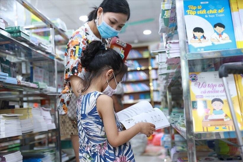 Bộ Giáo dục dự kiến thay đổi sách giáo khoa sau 5 năm triển khai chương trình mới